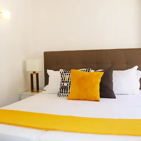 Preluna Palace Konukevi 3*