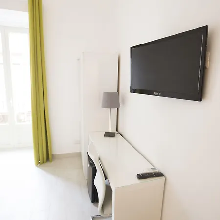 Preluna Palace Konukevi