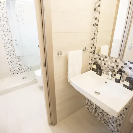 Konukevi Preluna Palace