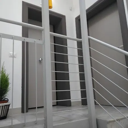 Konukevi Preluna Palace 3*