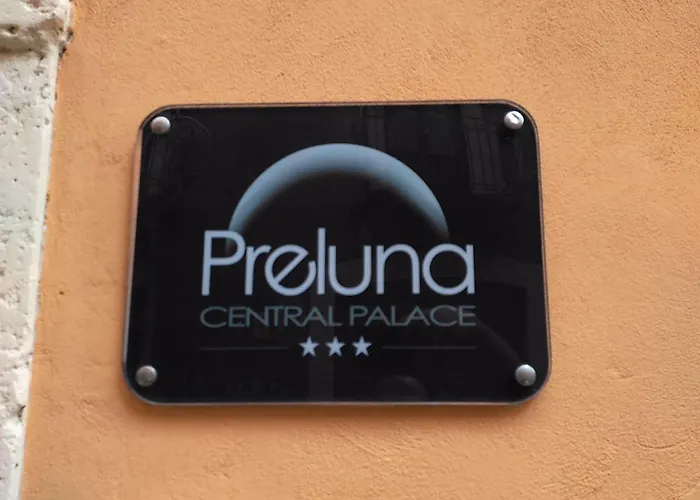 Preluna Palace Гостевой дом